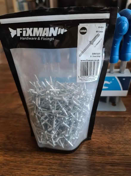 Photo of free Metal fixings (Whitestake PR4) #1