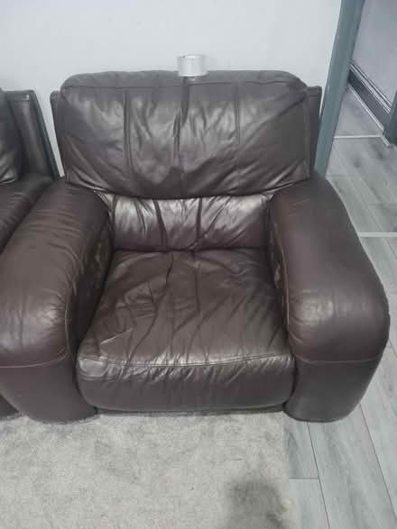 Photo of free sofa (B2o) #1