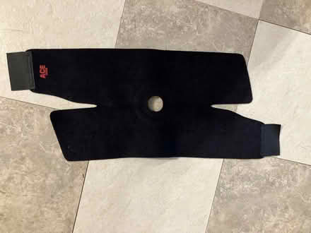 Photo of free knee brace (NoHo 10012) #1