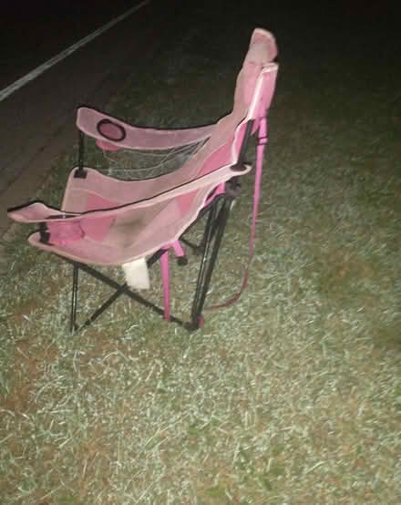 Photo of free Misc items outside (60193) #2