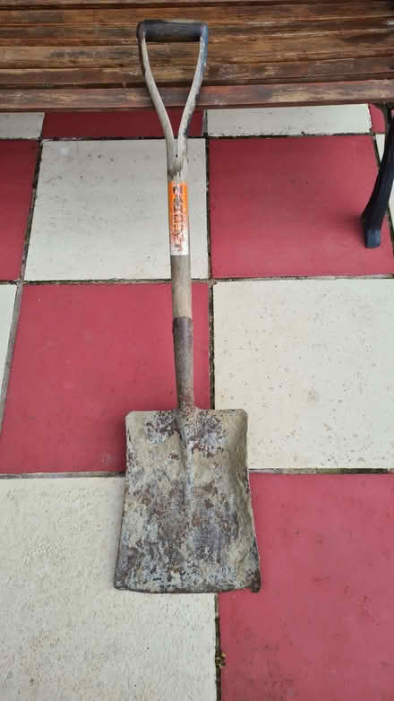 Photo of free Shovel (CT14) #1