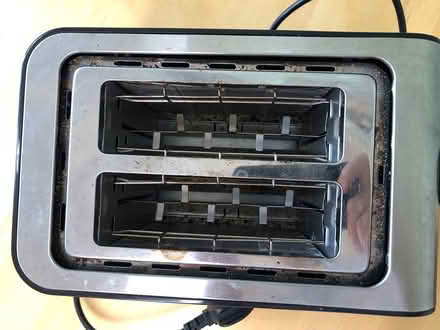 Photo of free Logik 2 Slice Toaster (CV22 Bilton) #2