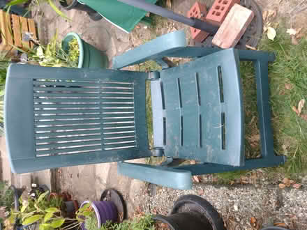 Photo of free 2 X folding garden chairs + cushions (Starbeck HG2) #4