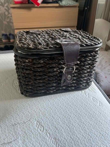 Photo of free sewing box/sewing items (moston M40,) #1