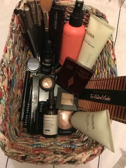 Photo of free Women’s make-up bundle.mac, bobbi b (Wandsworth SW18) #2