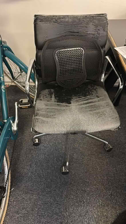 Photo of free 5x Office chairs (Birmingham City center) #1