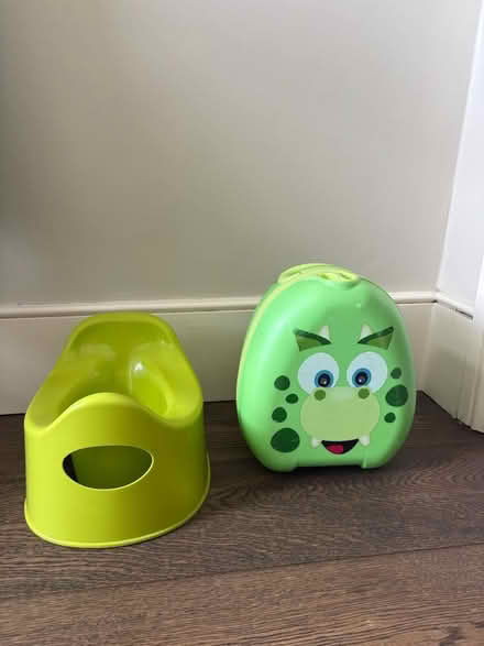Photo of free Travel potty and normal potty (Blackheath(SE3)/Westcombe park) #1