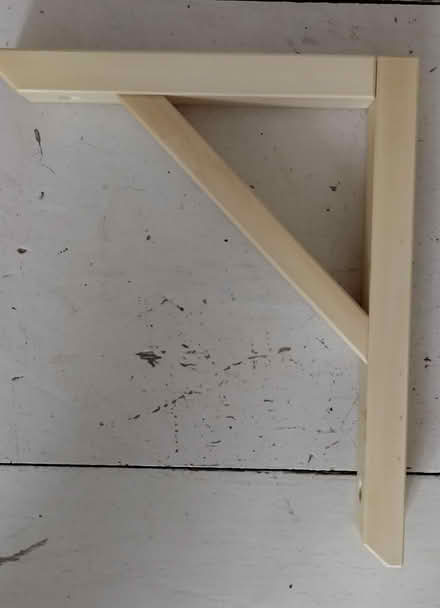 Photo of free Brackets, wooden (Newington Green N5) #1