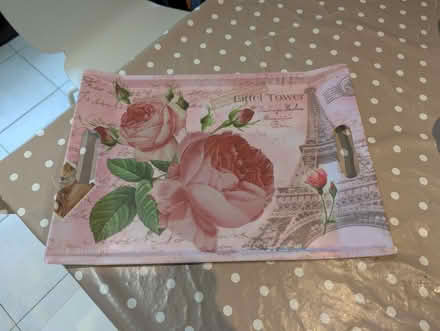 Photo of free Serving Tray (Mill Hill NW7) #1