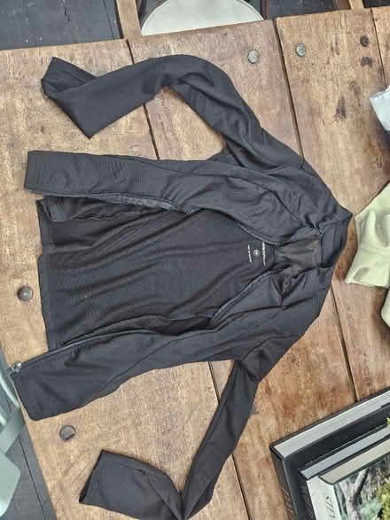 Photo of free XS Primark workout top (SW8) #1