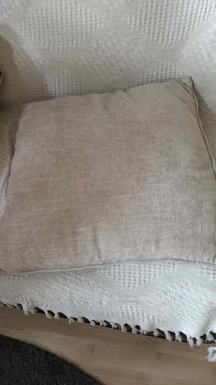Photo of free 3x cushions (Near Old Street Station) #2