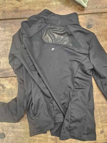 Photo of free XS Primark workout top (SW8) #2