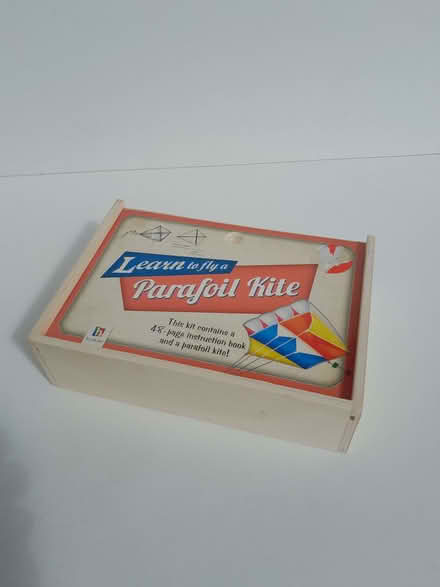 Photo of free Parafoil kite kit (Chineham RG24) #1