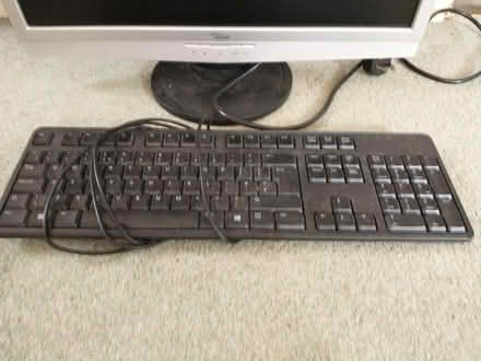 Photo of free Fujitsu Siemens Screen & Keyboard (Guildford GU2) #3
