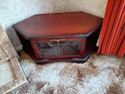 Photo of free Wood tv stand (LU1. Caddington) #3