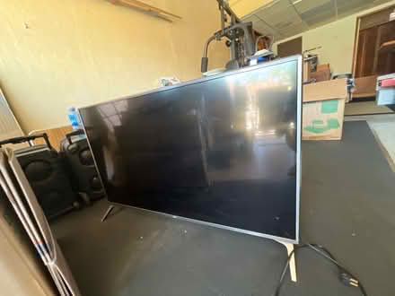 Photo of free Lg tv (WM. Brookhurst and bolsa) #1