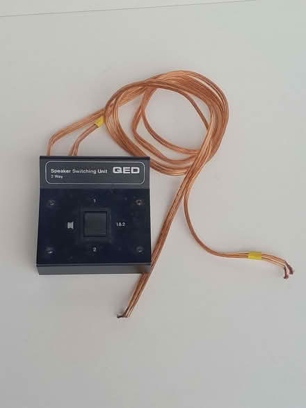 Photo of free QED 2-way speaker switching unit (Chineham RG24) #1