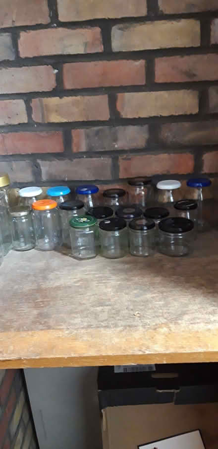 Photo of free 18 glass jars, washed, de-labelled, metal lids, various size (Purley CR8) #1