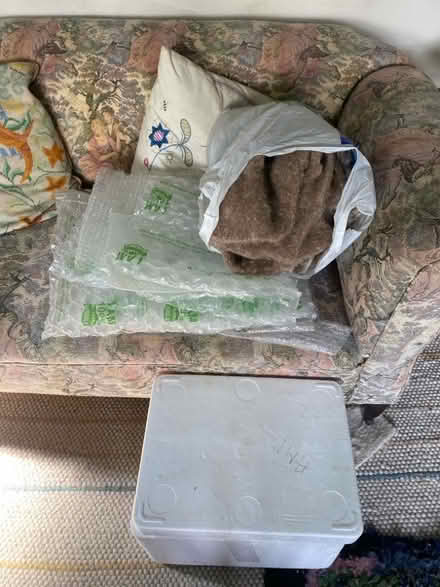 Photo of free wool packaging, bubble wrap, polystyrene box (Heysham LA3) #1