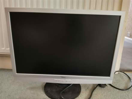 Photo of free Fujitsu Siemens Screen & Keyboard (Guildford GU2) #4