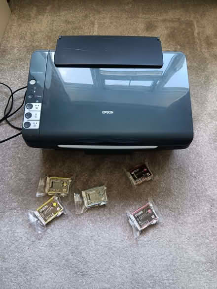 Photo of free Epson Stylus DX4400 printer / photocopier (Oakwood Park EN2) #1