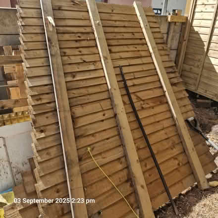 Photo of free Dry firewood and pallets (Chester CH2) #4