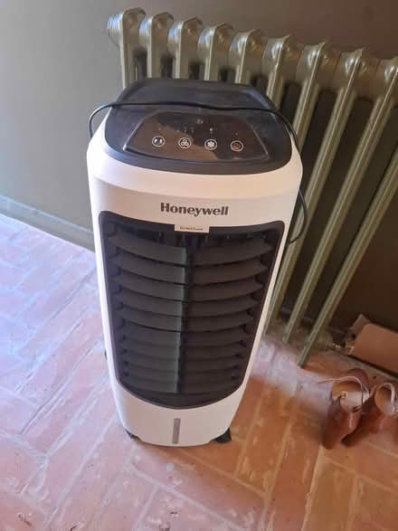 Photo of free Evaporative aircooler, brandnew (Waterloo) #1