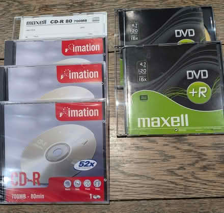 Photo of free CD-Rs and DVD+Rs, unused (Finstall B60) #1
