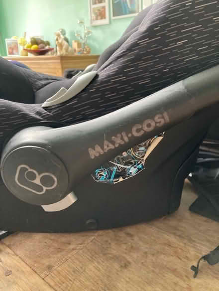 Photo of free Car seat (Southborough lane) #3