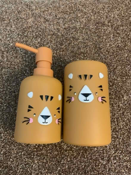 Photo of free Kiddies Bathroom set (Oxenholme LA9) #1