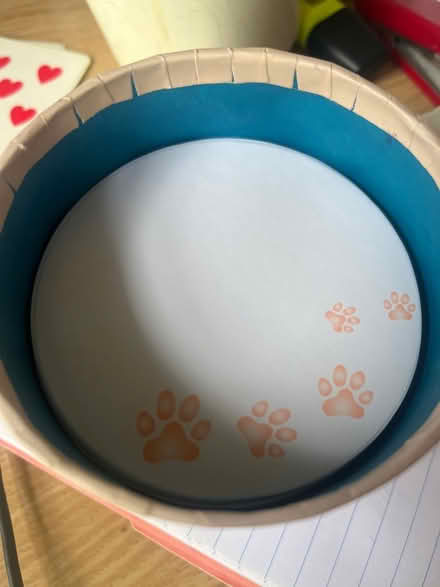 Photo of free Circular note paper with paw print on (Emscote Mill CV34) #1