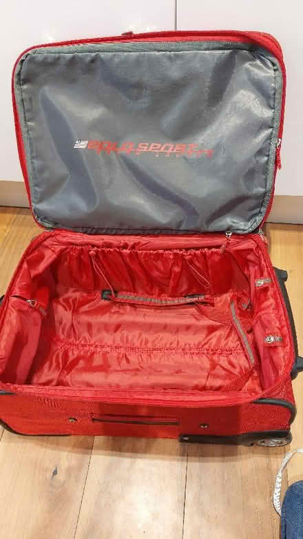 Photo of free Wheeled expandable travel case (Sheet GU32) #2