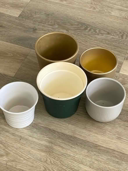 Photo of free Several plant pot holders (Harbury CV33) #1