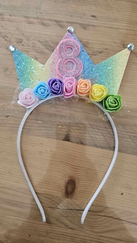 Photo of free 8 birthday headband (St Johns, Worcester WR2) #1