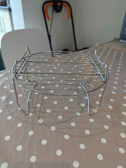 Photo of free Trivet (Mill Hill NW7) #1