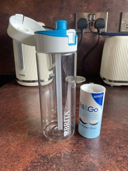 Photo of free Portable Water Filtration Bottle and filters (Hala LA1) #1