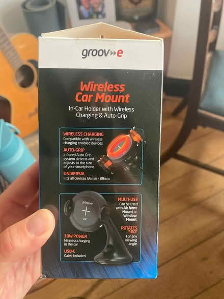 Photo of free Windscreen phone mount (Raynes Park (SW20)) #2