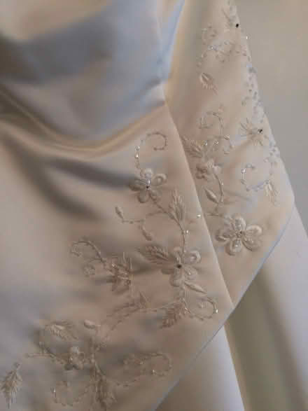 Photo of free Wedding dress (West End LA3) #4