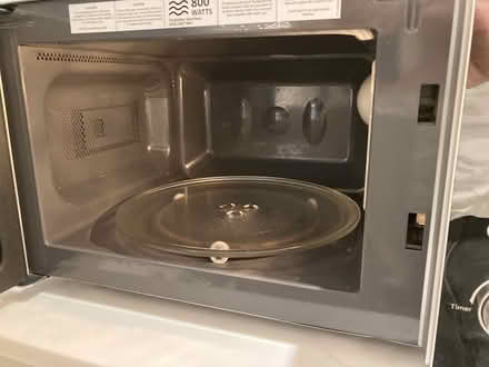 Photo of free Microwave (Oakridge - RG21) #3