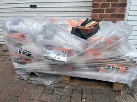 Photo of free External House Render (1/2 pallet) (Belmont SL6) #2