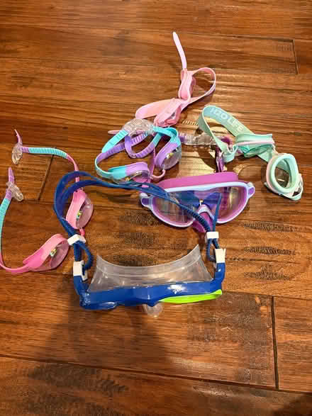 Photo of free Goggles (Hamilton/Trenton NJ) #1