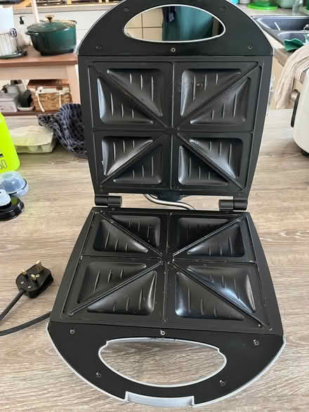 Photo of free Breville Sandwich toaster (Newbury Park IG2) #1