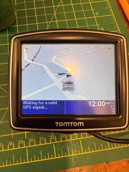 Photo of free TomTom sat nav (Gamlingay SG19) #1