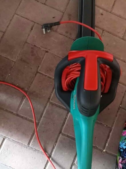 Photo of free Hedge trimmer (Dudley DY3) #4