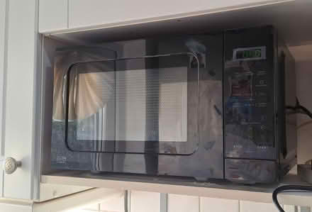 Photo of free Microwave (Mitcham CR4) #1