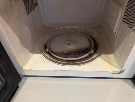 Photo of free Microwave oven (Stourbridge DY8) #3