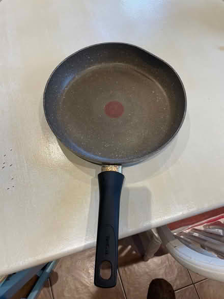 Photo of free Frying pan (Queen's Park BN2) #1