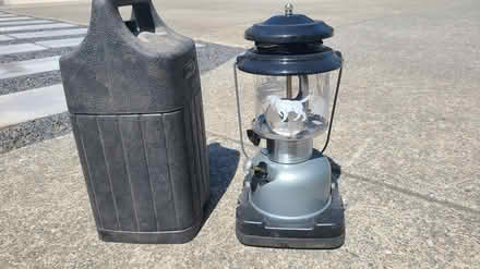 Photo of free coleman camp lantern (Windsor) #1