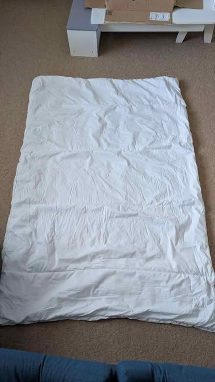 Photo of free 7.5 tog single duvet (TW9) #1