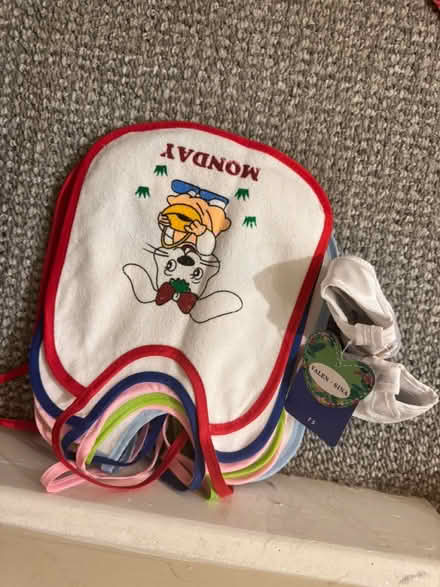 Photo of free Baby bibs, bow hat and shoe (Bd1) #1